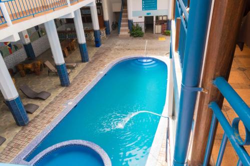 Swimming pool, Hotel Puntarenas Beach in Puntarenas