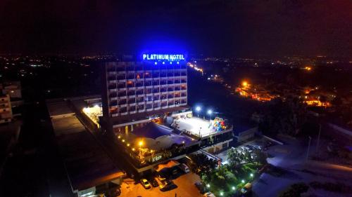 Platinum Hotel