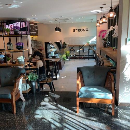 Food and beverages, Patra Phrasing Boutique Hotel near Wat Phra Singh (Gold Temple)