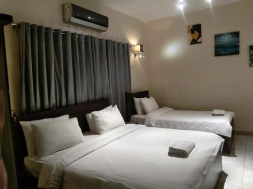 Karachi Elet Business Hotel - image 4