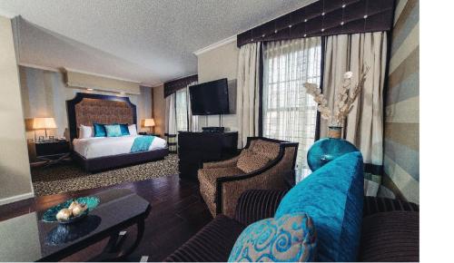 Studio King Suite