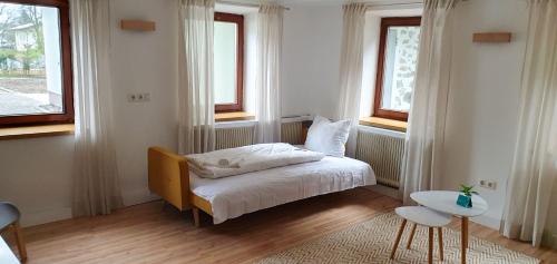  Gutshof zum Wurzgarten in Hainbach