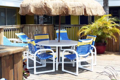 Barefoot Bay Resort Motel - main image