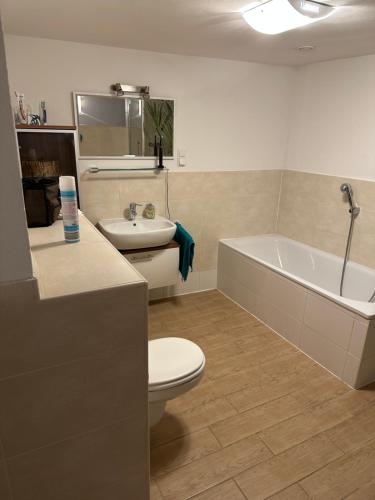 Bathroom, Klassisch Ruhig und Vertrauensvoll Zimmer in Ober-Ramstadt