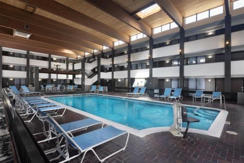 Four Points by Sheraton Manhattan - image 5