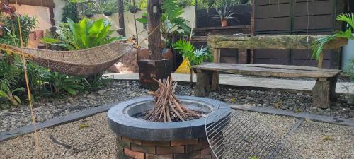 English Filipina Garden Resort in Tigbauan