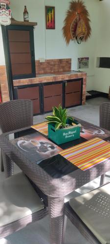 English Filipina Garden Resort in Tigbauan