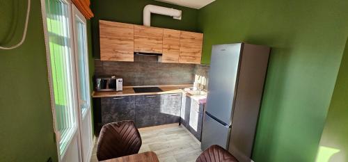 Wood Appartment on Svobody in Zavods'Kyi kerület