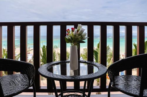 Exterior view, The Sky & Sea Koh Larn near Koh Lan