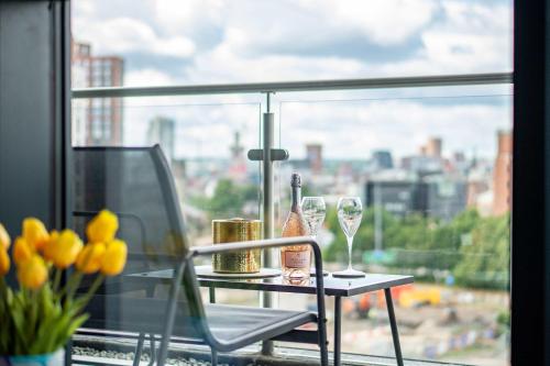 Luxury 2BR Penthouse-1, Private Terrace, City Center, Free Parking, Leeds (Foto 9)
