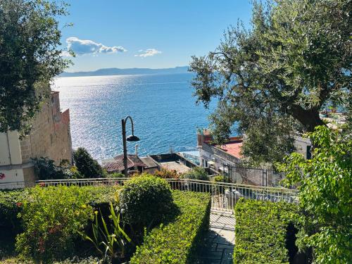 Charming Posillipo Sea View Ibiscus House, Neapel (Foto 3)