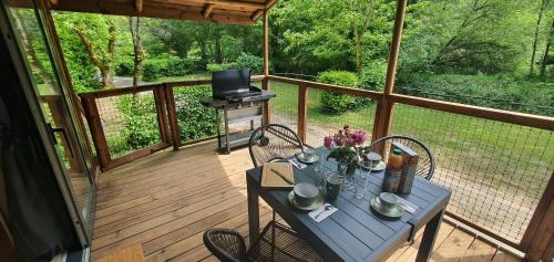 Balkons/terase, Camping le Moulin de David -Gaugeac Monpazier 24540 - Cabane -Mobil-home 3 et 2 chambres in Gaugeac