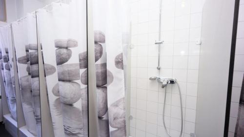 Low Budget Hostel - image 6