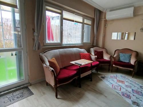 İstanbulda merkezi pitoresk konum müstakil yeni ev - image 10