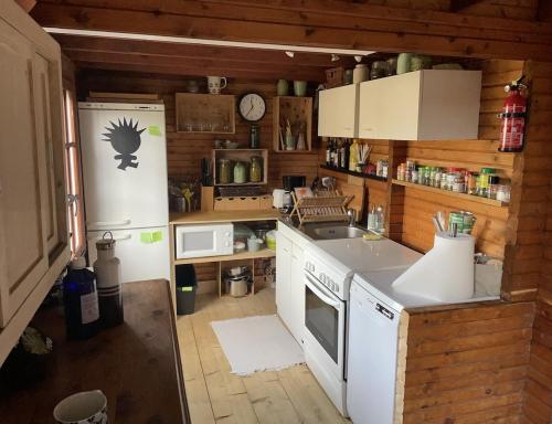 Удобства, Chalet dans les bois -Domaine Privé-5 Etangs (Chalet dans les bois -Domaine Prive-5 Etangs) in Ervauville