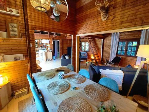 Удобства, Chalet dans les bois -Domaine Privé-5 Etangs (Chalet dans les bois -Domaine Prive-5 Etangs) in Ervauville