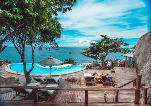 Swimming pool, Dusit Buncha Koh Tao by Riya Group in Taa Then Bay