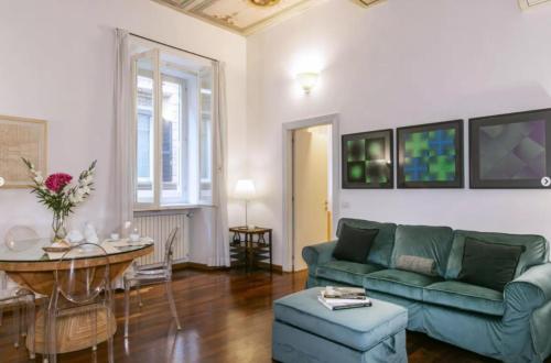 Spanish Steps Vittoria Apartment, Рим (фото 2)
