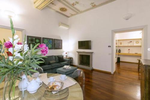 Spanish Steps Vittoria Apartment, Рим (фото 6)