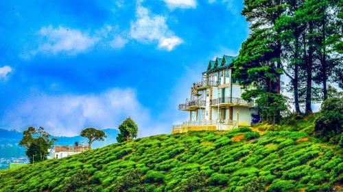 . Universal Green Hills Hotel