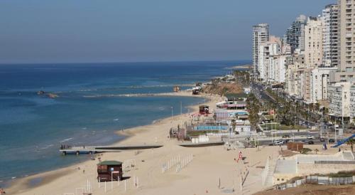 Colony Beach Apartment 705