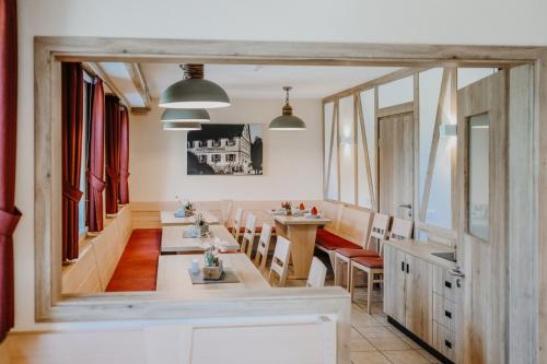 Étterem, Gasthaus zur Linde in Bad Mergentheim Városközpont