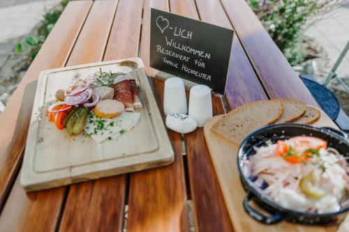 식음료(F&B), Gasthaus zur Linde in 바트 메르겐트하임 시티 센터
