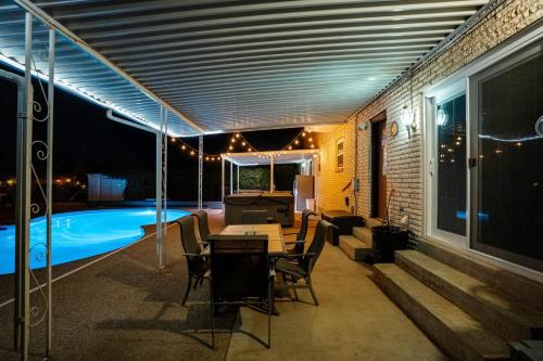 Pool & Hot Tub Access: Luxury Roy Oasis! in West Haven (UT)