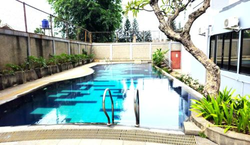 Peldbaseins, Apartemen Gunung Putri By White Box in Gunung Putri