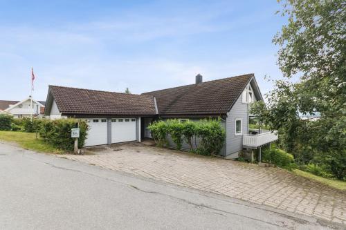 Koselig hus med fantastisk utsikt i Bodø in Tverlandet