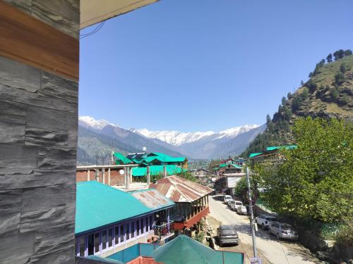 Hotel Midway inn in Jagatsukh