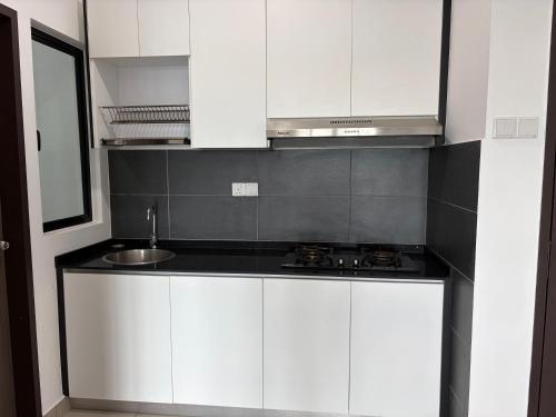 平方米2臥室獨立屋 (迪沙魯海濱) - 有2間私人浴室 (Desaru Utama Residence by Book My Stay) in 迪沙魯