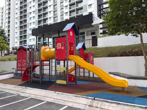 平方米2臥室獨立屋 (迪沙魯海濱) - 有2間私人浴室 (Desaru Utama Residence by Book My Stay) in 迪沙魯