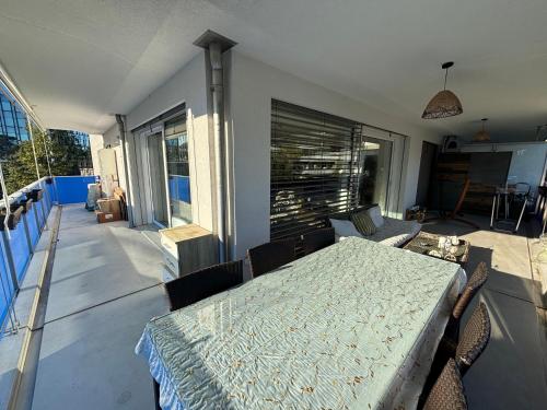 6 P - Parking - Wifi - Terrasse, Женева (фото 10)