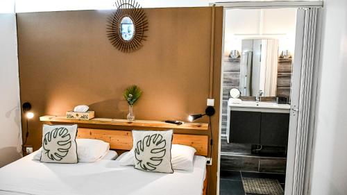 Exterior view, Hotel Oasis in La Desirade