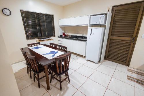 2 bedrooms, 4 beds