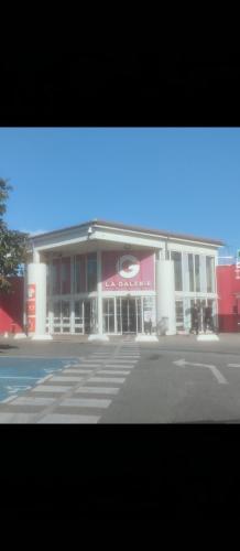 loue chambre chez l'habitant in Saint-Victoret