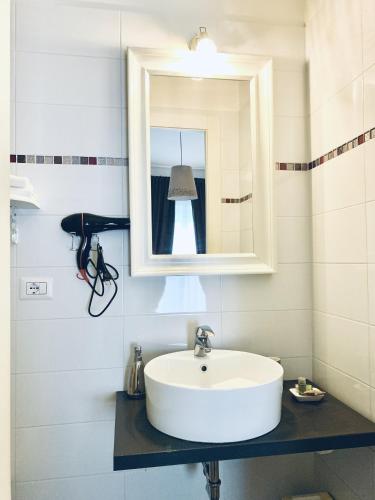 Beside the Vatican - image 4