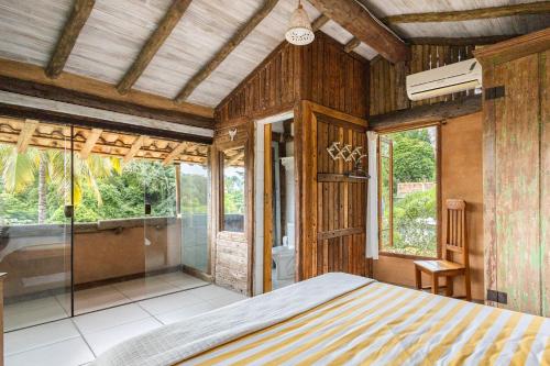 Churrasqueira e garagem a 500m da Praia de Perequê (Churrasqueira e garagem a 500m da Praia de Pereque) in Praia do Pereque