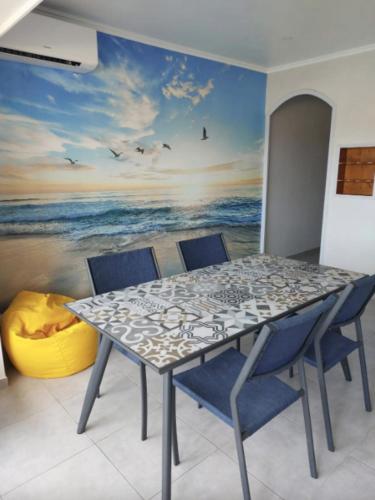 Peaceful escape near the Port of Brusc - Location saisonnière - Six-Fours-les-Plages