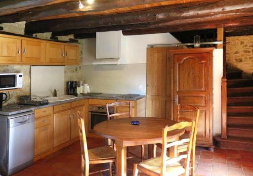 บริการและสิ่งอำนวยความสะดวก, Les Combes avec piscine chauffée au nord Sarlat (Les Combes avec piscine chauffee au nord Sarlat) in มงติญัค