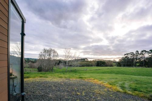 Kiwi Farm Cabin 1 by Tiny Away in Waitoki