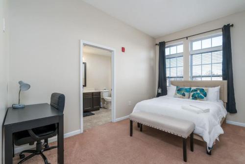 Private Room Downtown INDY