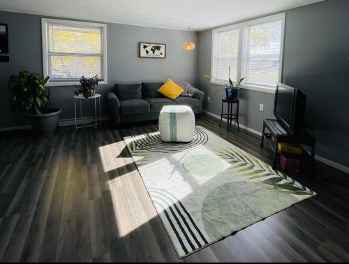 Szórakozási lehetőségek, 1 BR Cozy Apartment with Fire Pit Short walk to town in Nappanee (Indiana)