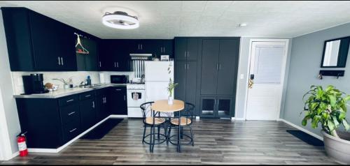 Létesítmények, 1 BR Cozy Apartment with Fire Pit Short walk to town in Nappanee (Indiana)