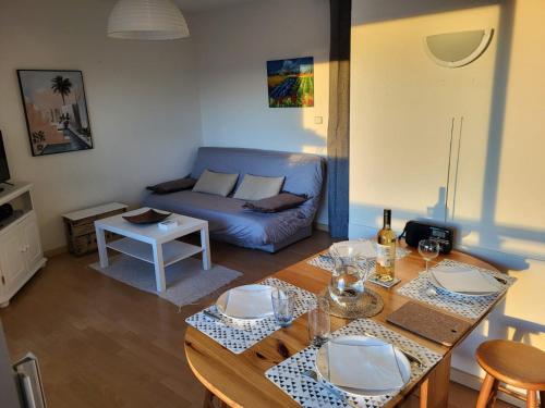 BORD DE MER, CLIM, Appt 6 COUCHAGES, SECTEUR GRANDE PLAGE