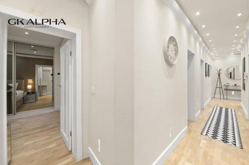 Luxury 4 Bedroom London Flat near Edgware Rd Tube and Hyde Park - Sleeps 8 - image 4