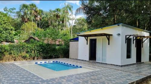 Finca Hotel Villavalusa in Marsella