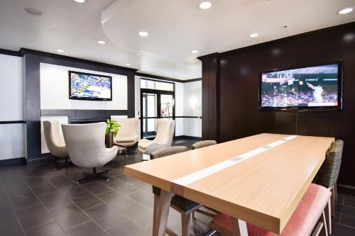 Holiday Inn San Antonio N - Stone Oak Area in 希爾村莊
