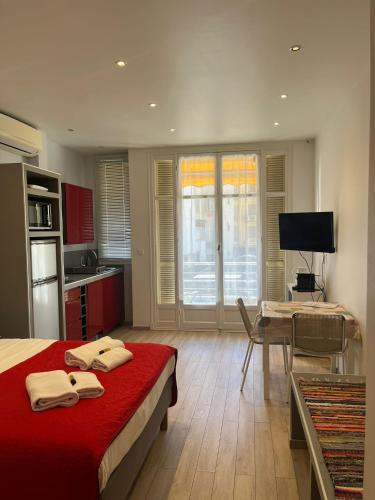 Red studio Buffa - image 5